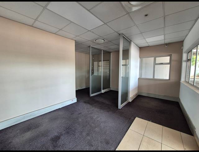2,226M² SHOWROOM TO LET IN BRUMA